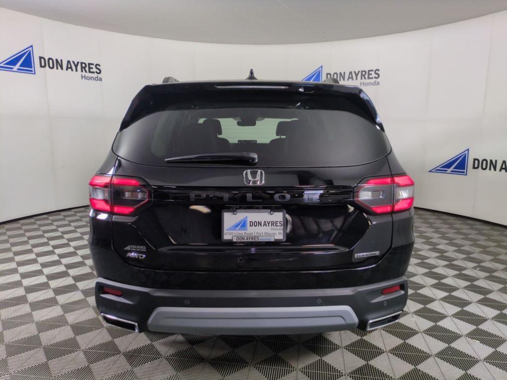 new 2025 Honda Pilot car, priced at $52,094