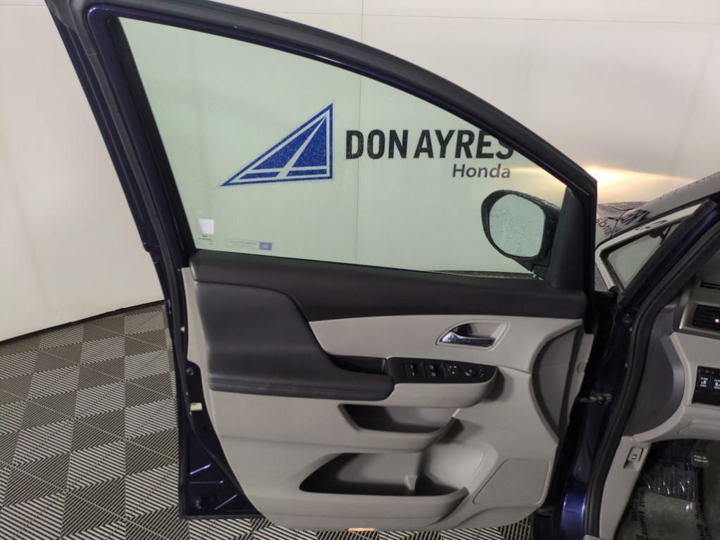 used 2016 Honda Odyssey car, priced at $13,999