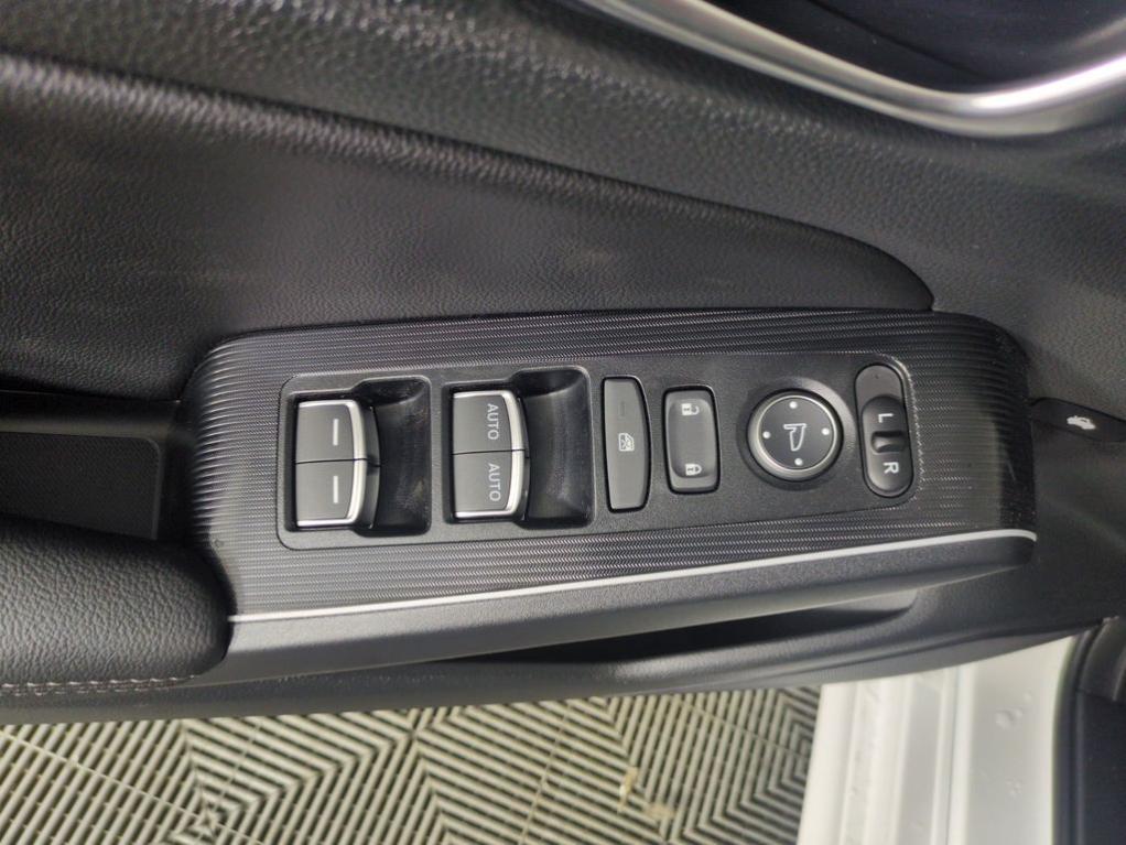 new 2026 Honda Civic Hybrid car, priced at $34,844