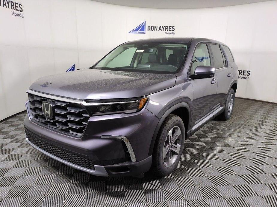 new 2025 Honda Pilot car, priced at $46,995