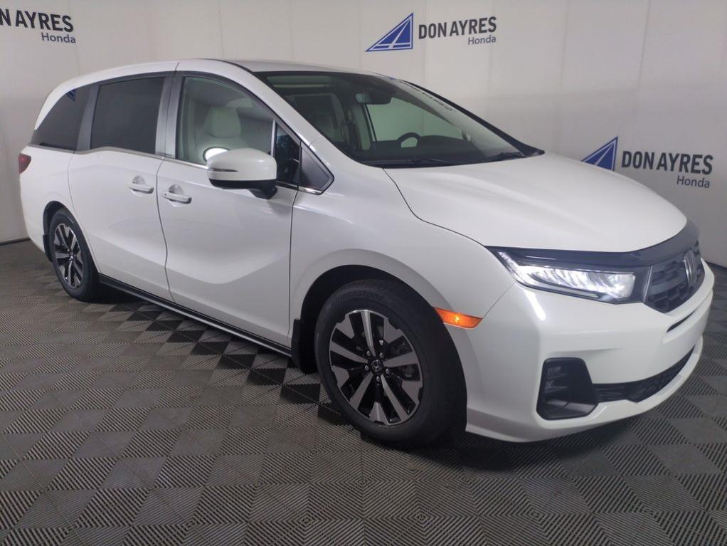 new 2026 Honda Odyssey car, priced at $45,744
