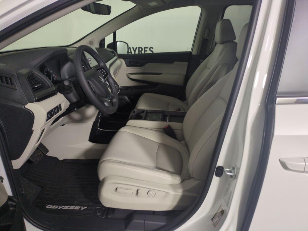 new 2026 Honda Odyssey car, priced at $45,744