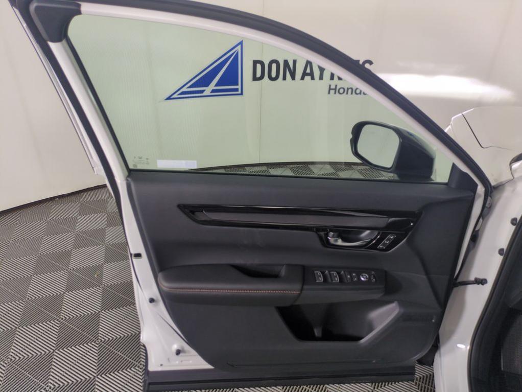 new 2026 Honda CR-V Hybrid car, priced at $41,474