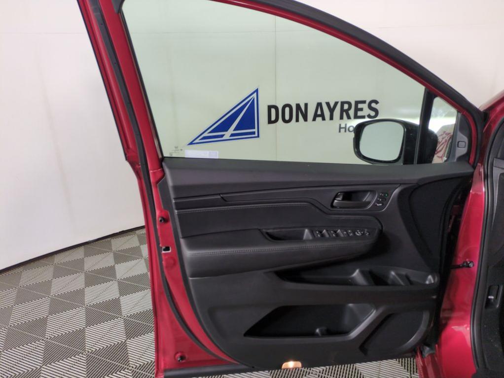 new 2026 Honda Odyssey car, priced at $46,844
