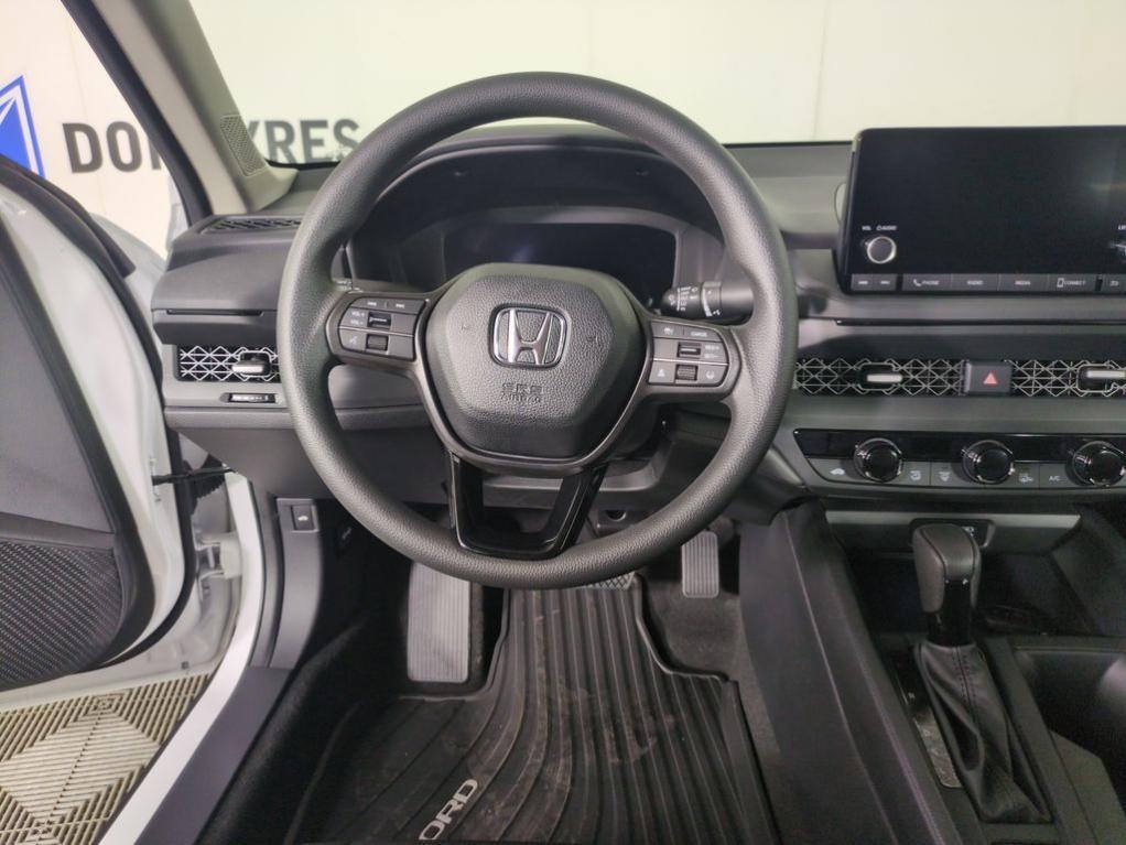 new 2025 Honda Accord car, priced at $31,194