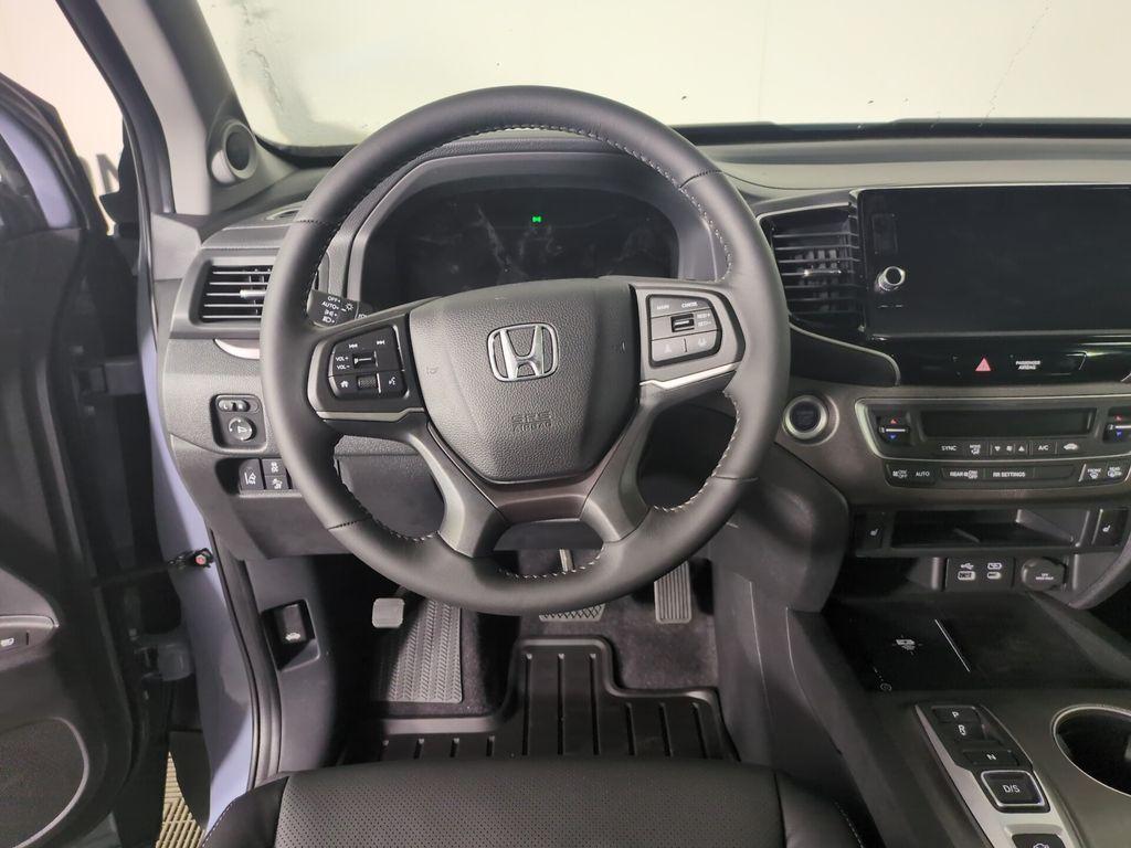new 2025 Honda Ridgeline car, priced at $42,652