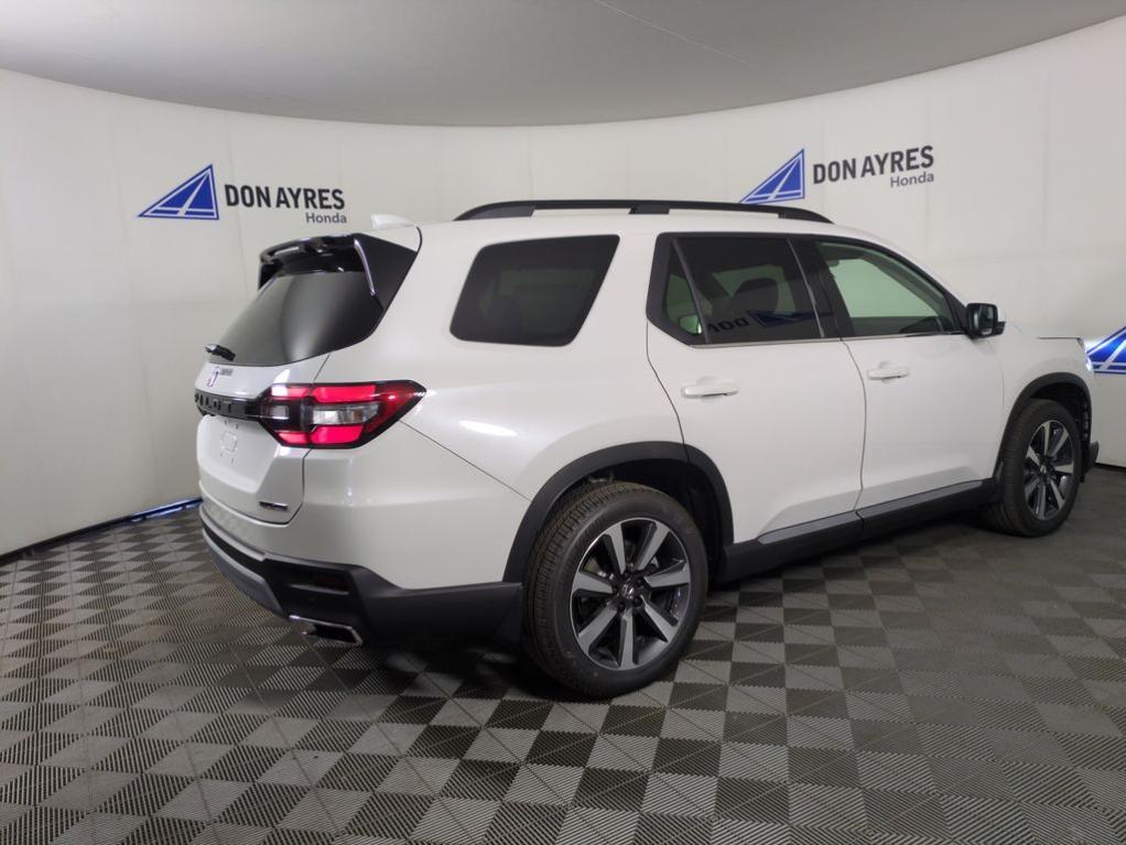 new 2025 Honda Pilot car, priced at $52,504