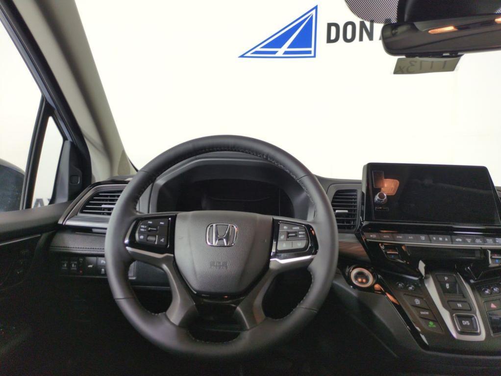 new 2025 Honda Odyssey car, priced at $53,757