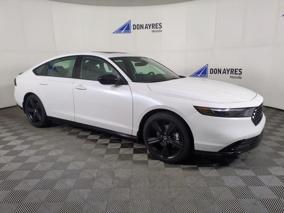 new 2025 Honda Accord Hybrid car, priced at $36,421