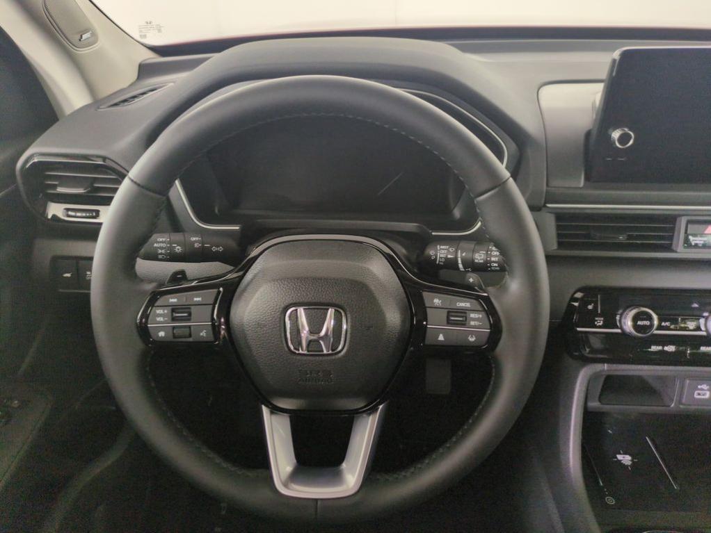 new 2025 Honda Pilot car, priced at $54,404