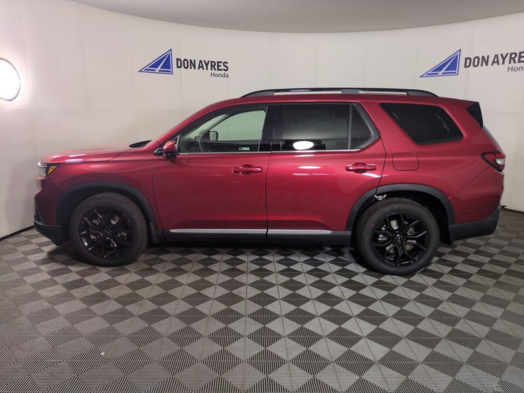 new 2025 Honda Pilot car, priced at $54,404