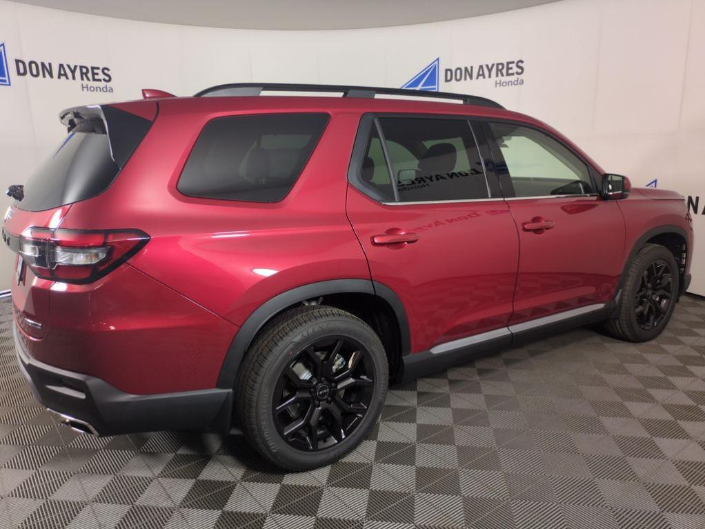 new 2025 Honda Pilot car, priced at $54,404