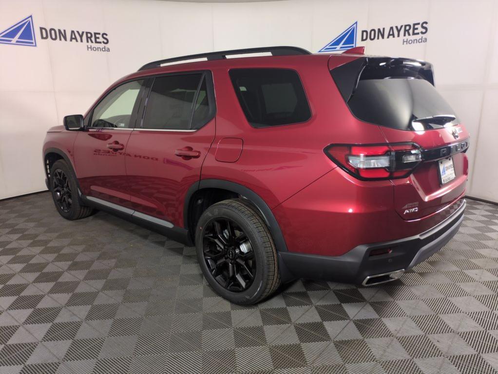 new 2025 Honda Pilot car, priced at $54,404