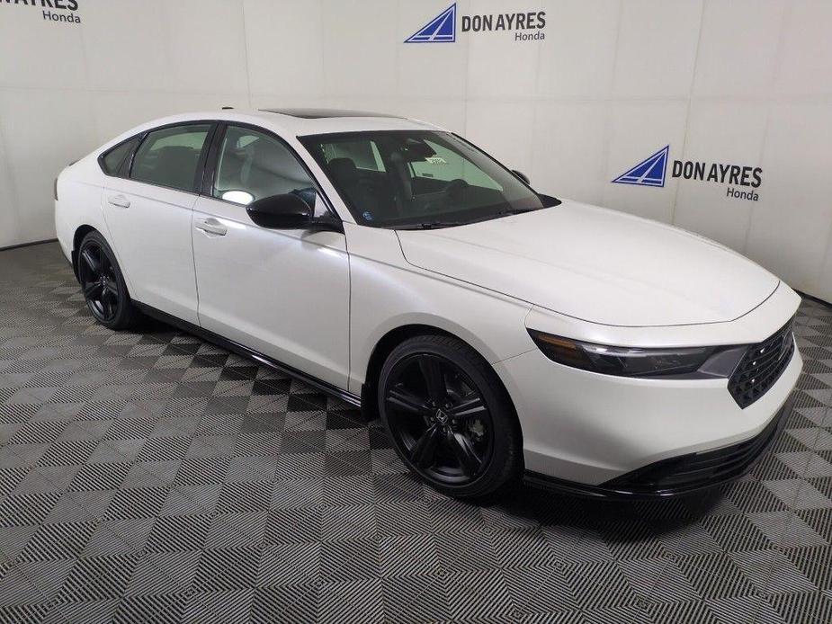 new 2025 Honda Accord Hybrid car, priced at $36,925