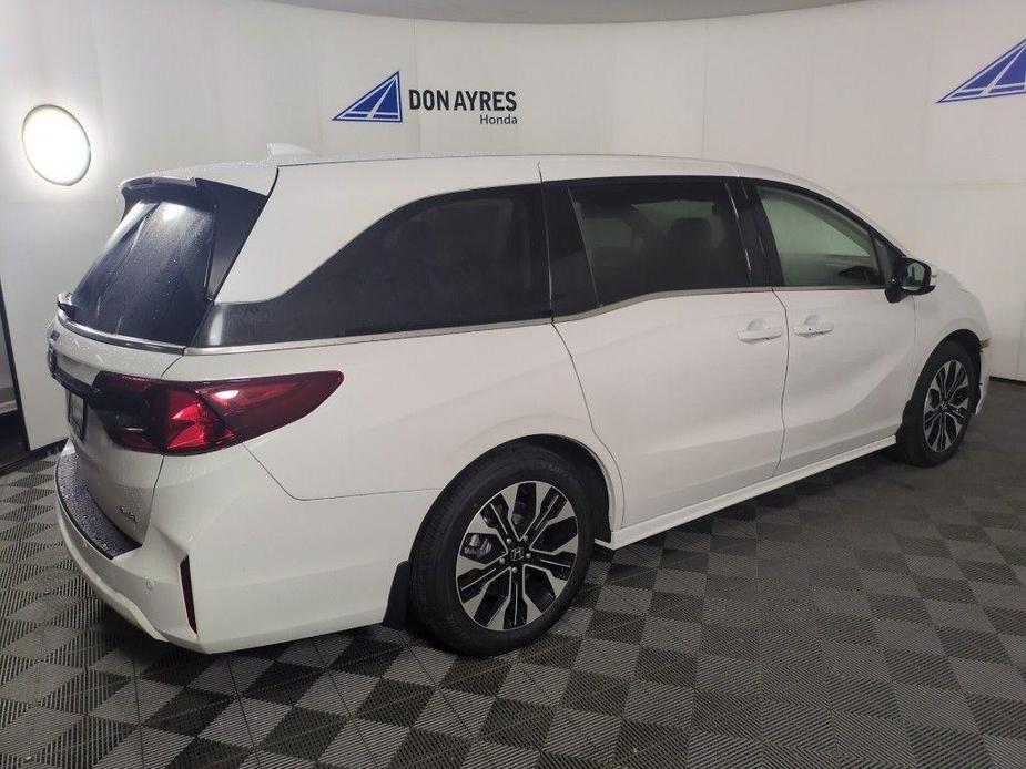 new 2025 Honda Odyssey car, priced at $52,730