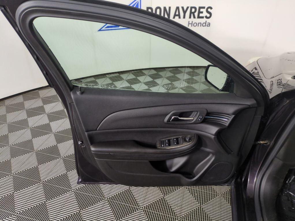 used 2015 Chevrolet Malibu car, priced at $9,643