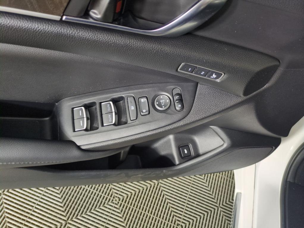 used 2021 Honda Accord Hybrid car, priced at $25,299
