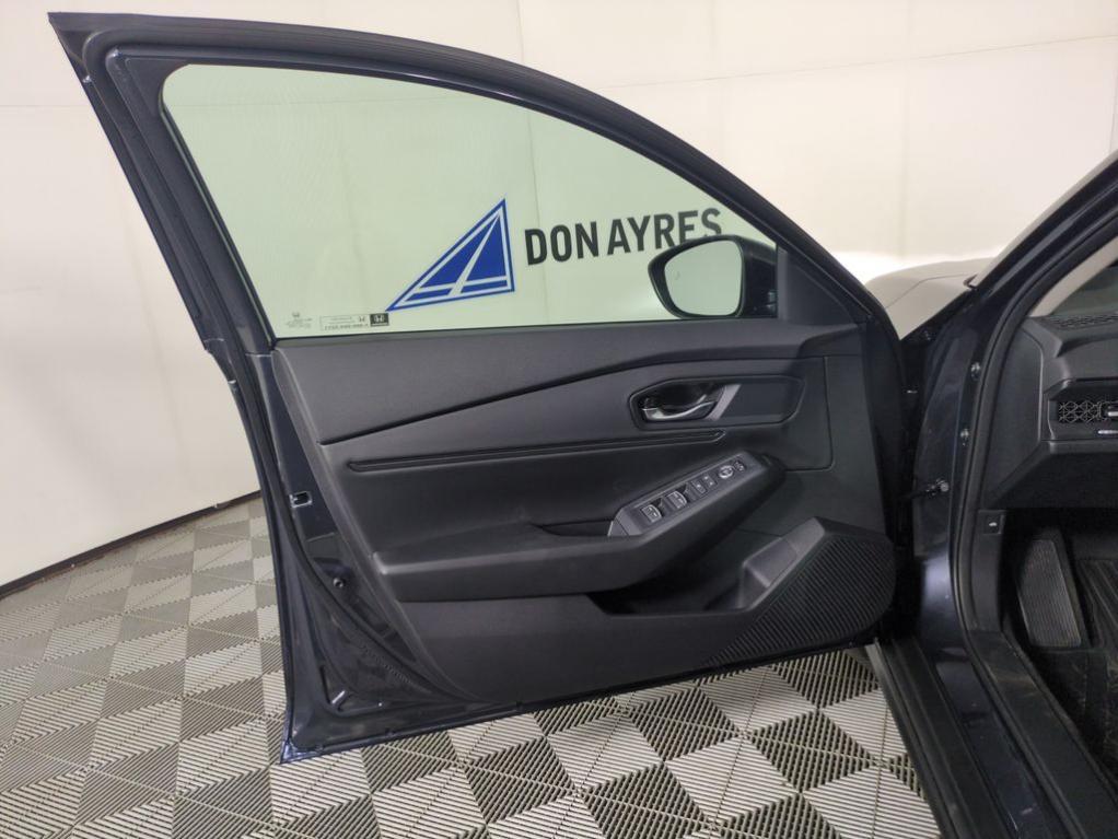 new 2025 Honda Accord car, priced at $32,609