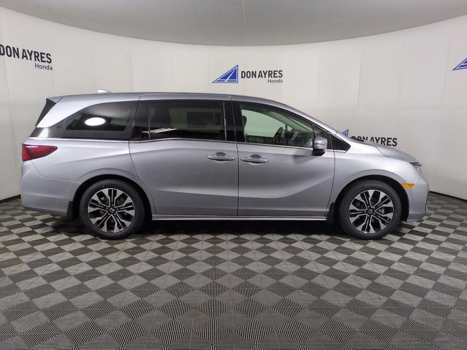 new 2025 Honda Odyssey car, priced at $52,275