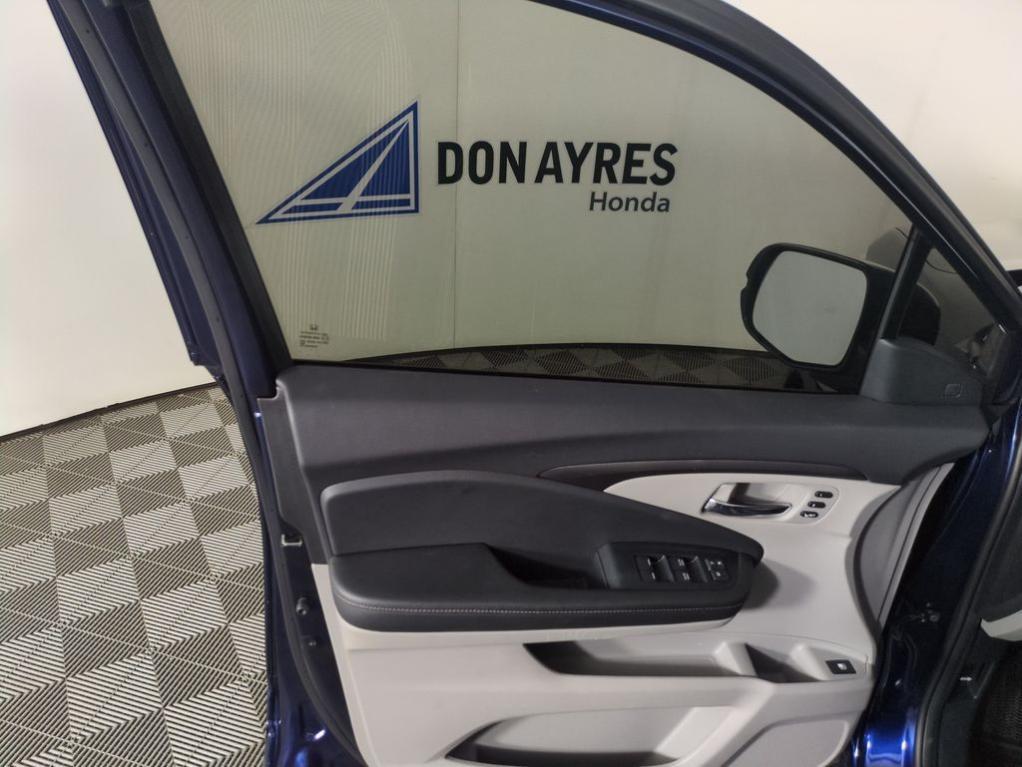 used 2023 Honda Ridgeline car, priced at $30,999