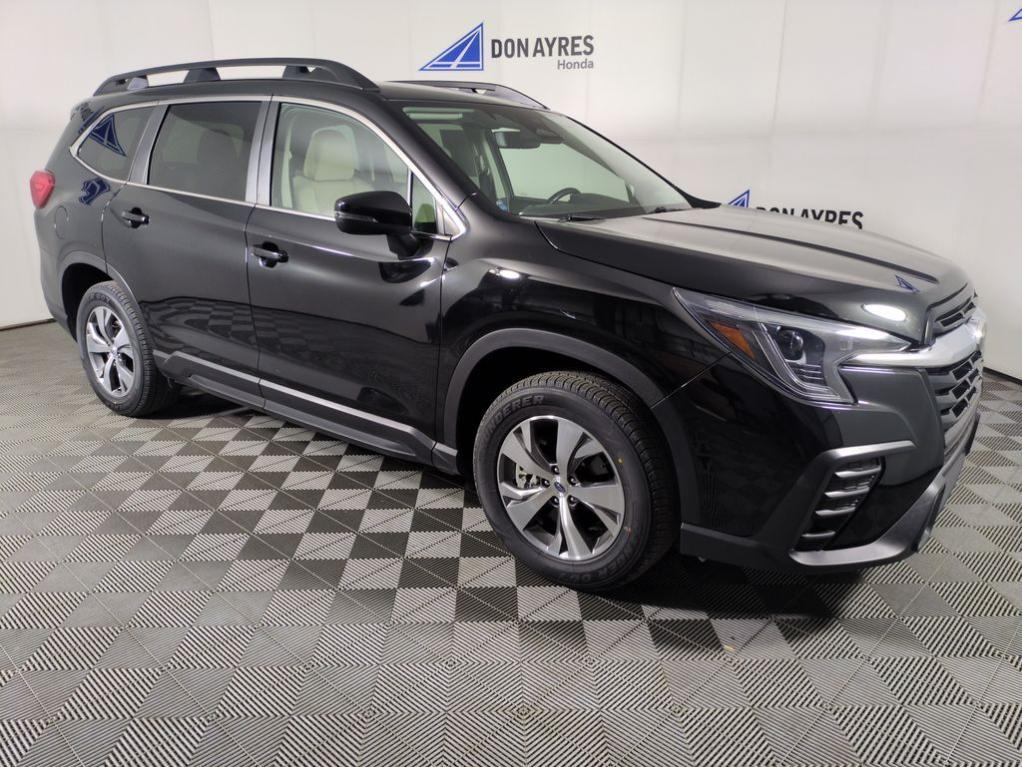used 2023 Subaru Ascent car, priced at $27,999