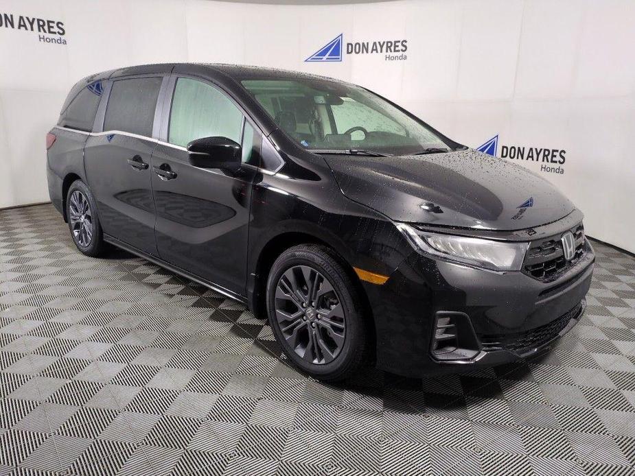 new 2025 Honda Odyssey car, priced at $48,005