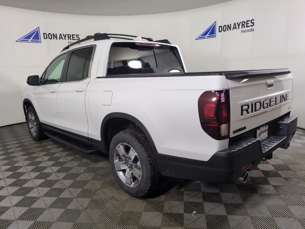 new 2025 Honda Ridgeline car, priced at $46,615