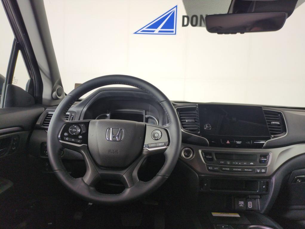 used 2022 Honda Pilot car, priced at $34,813