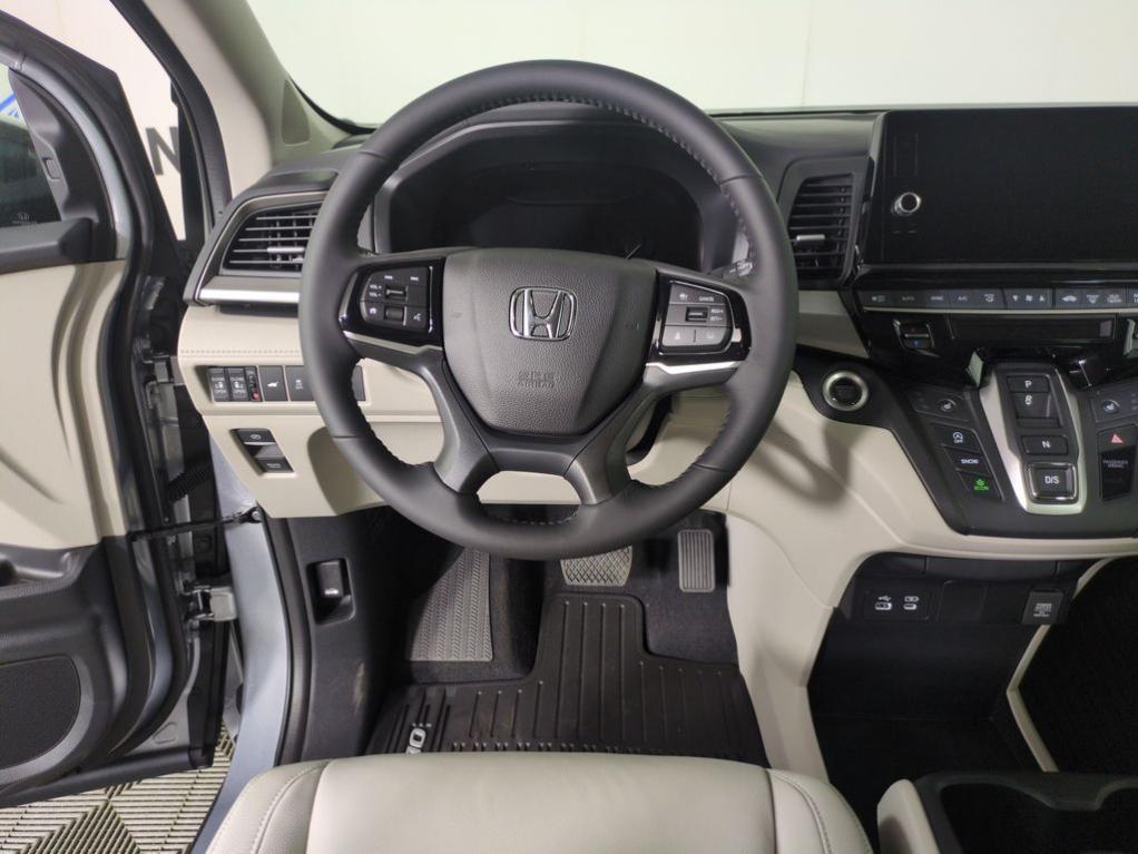 new 2026 Honda Odyssey car, priced at $46,249