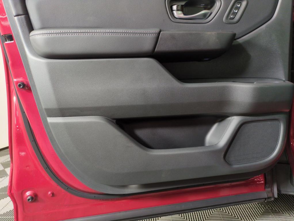 new 2025 Honda Pilot car, priced at $54,404