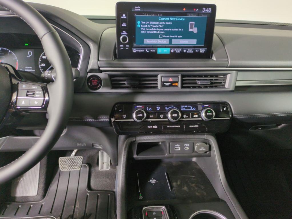 new 2025 Honda Pilot car, priced at $54,404