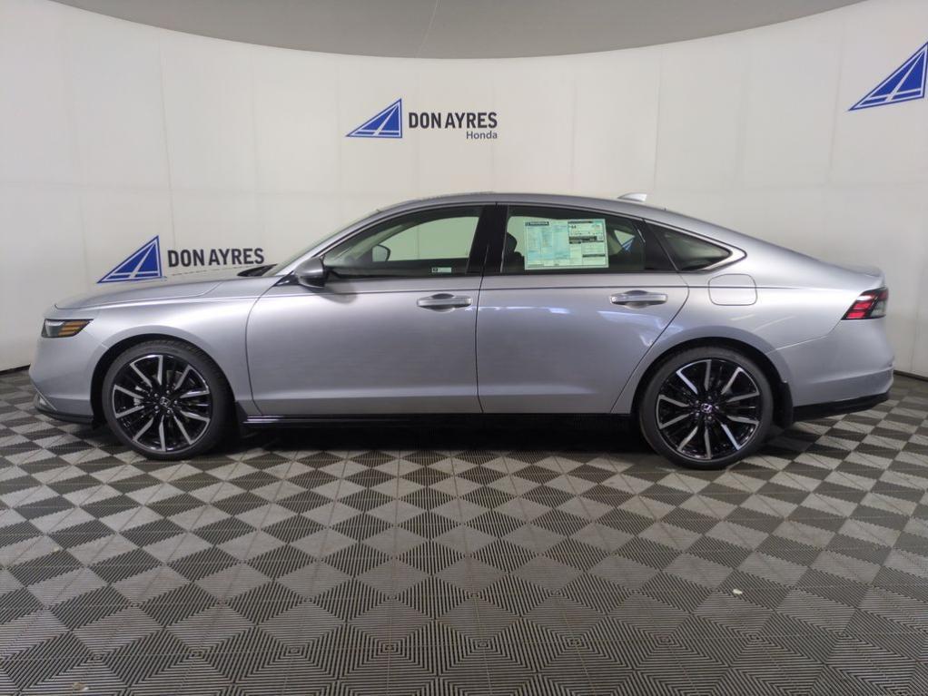 new 2025 Honda Accord Hybrid car, priced at $38,088