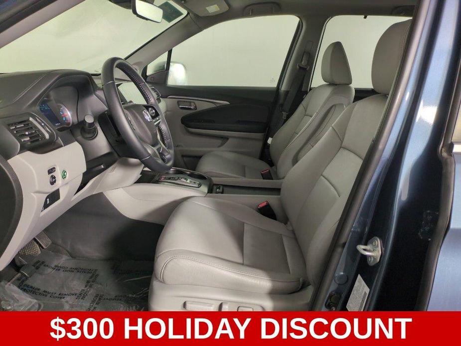 used 2022 Honda Pilot car, priced at $34,599