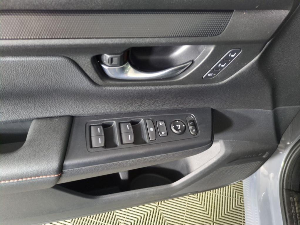 used 2025 Honda CR-V Hybrid car, priced at $36,978