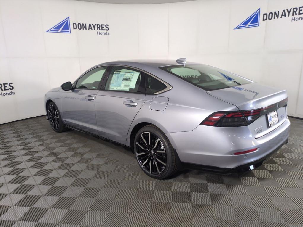 new 2025 Honda Accord Hybrid car, priced at $38,154