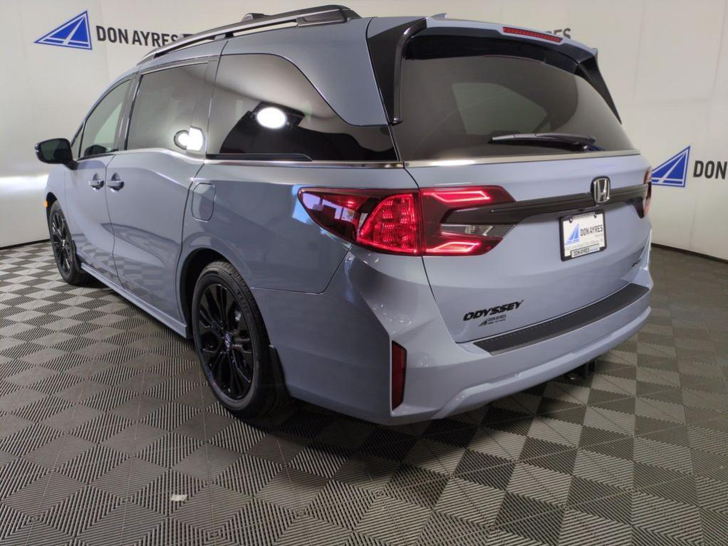 new 2026 Honda Odyssey car, priced at $44,357