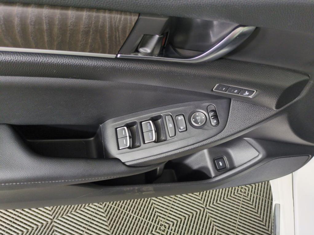 used 2021 Honda Accord Hybrid car, priced at $23,814