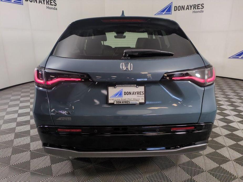 new 2025 Honda HR-V car, priced at $32,805