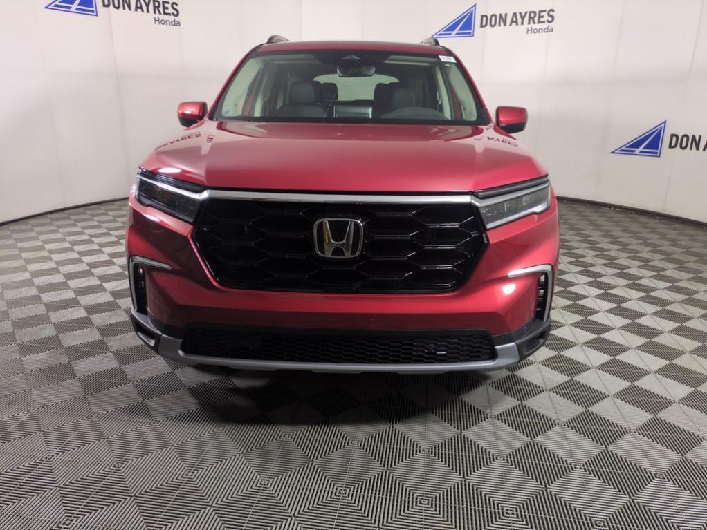 new 2025 Honda Pilot car, priced at $54,449