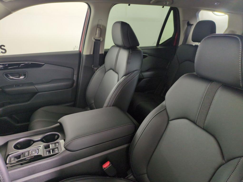 new 2025 Honda Pilot car, priced at $54,449