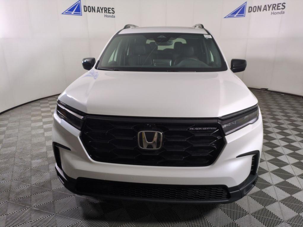 new 2025 Honda Pilot car, priced at $57,529