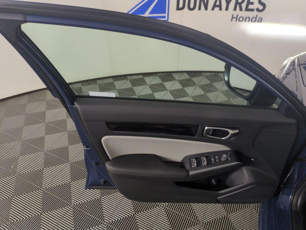 new 2025 Honda Civic Hybrid car, priced at $35,672