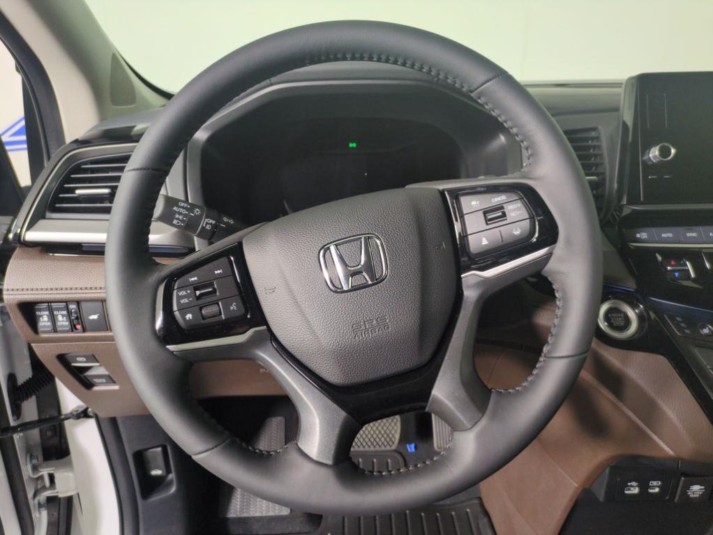 new 2026 Honda Odyssey car, priced at $46,266