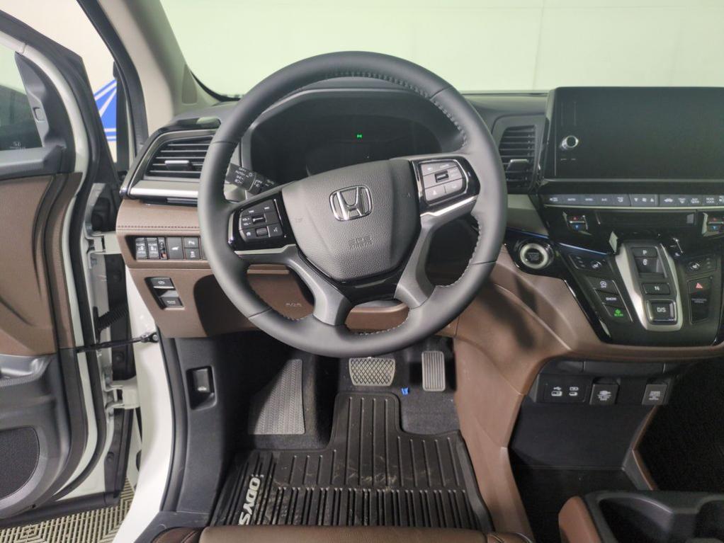 new 2026 Honda Odyssey car, priced at $46,266