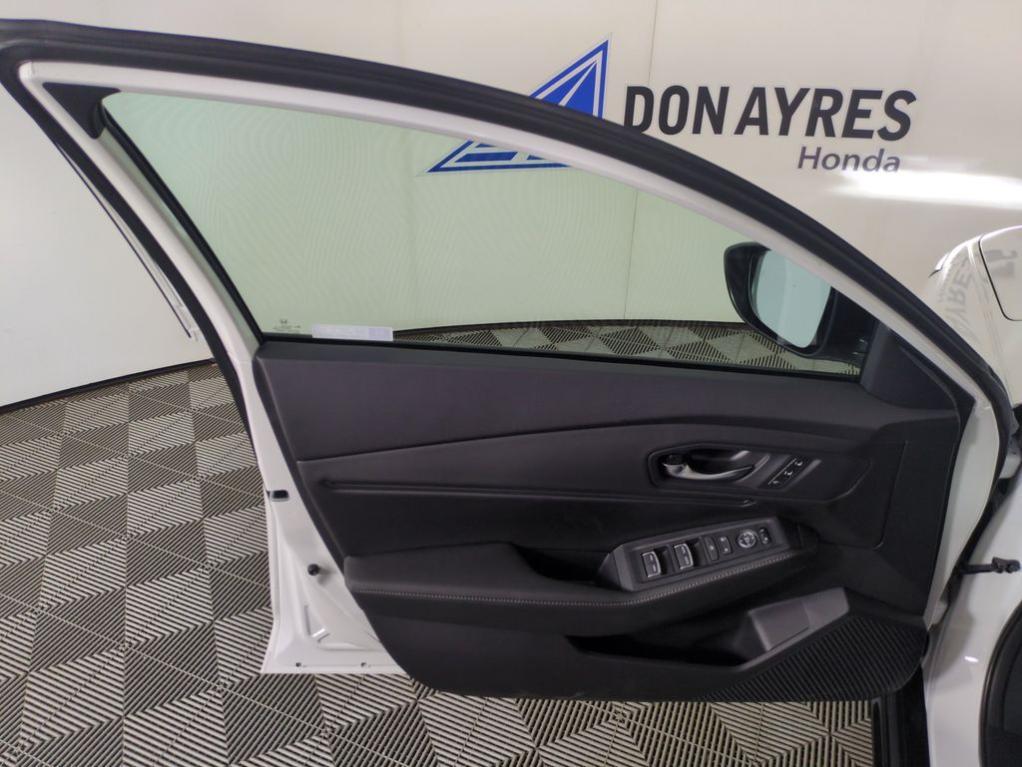 new 2025 Honda Accord Hybrid car, priced at $35,650