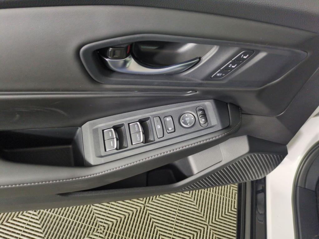 new 2025 Honda Accord Hybrid car, priced at $35,650