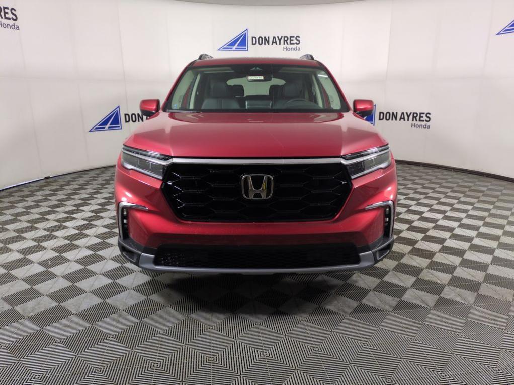 new 2025 Honda Pilot car, priced at $54,704