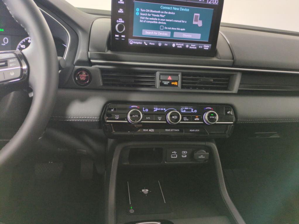 new 2025 Honda Pilot car, priced at $54,704
