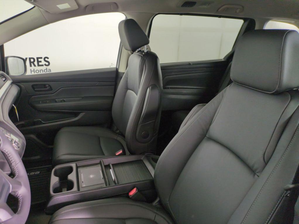 new 2026 Honda Odyssey car, priced at $45,289