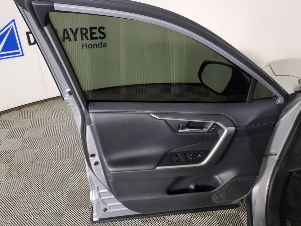 used 2019 Toyota RAV4 car, priced at $22,999